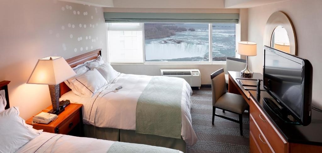 Radisson hotel golf trip operator